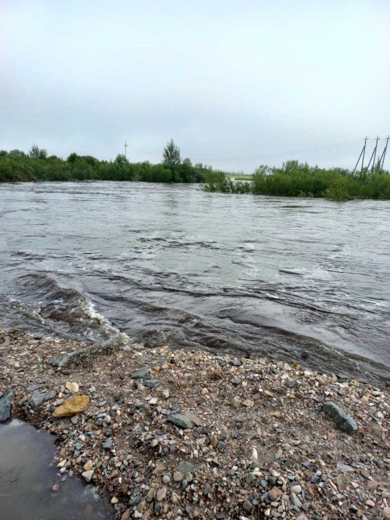 Реки в Чите могут выйти на пойму